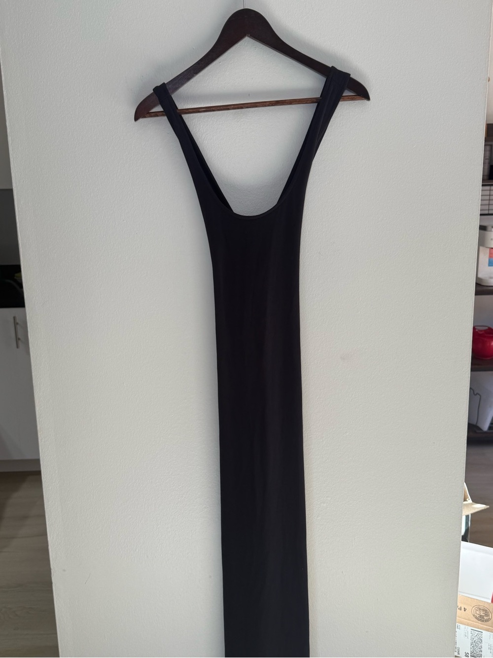 Everyday Black Scoop-Neck Slip Bodycon Dress